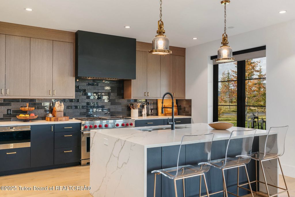 880 SHARP TAIL Court, Driggs, ID 83422 photo 10