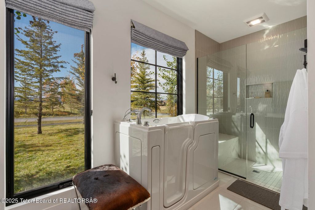 880 SHARP TAIL Court, Driggs, ID 83422 photo 13