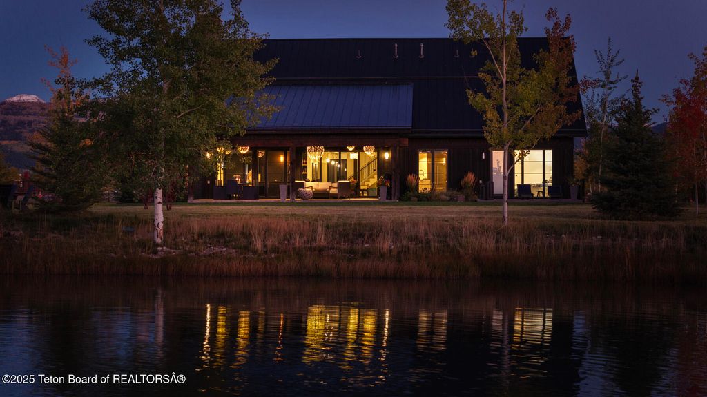 880 SHARP TAIL Court, Driggs, ID 83422 photo 2