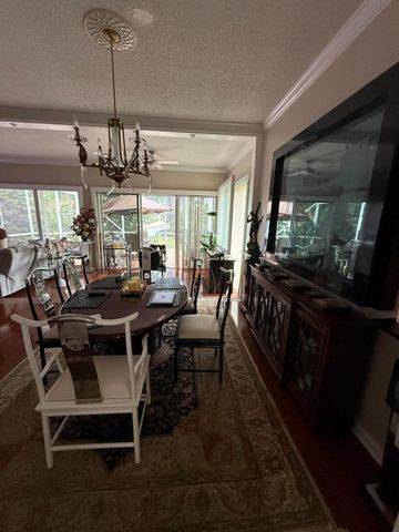 222 E Tall Oaks Circle, Palm Beach Gardens, FL 33410