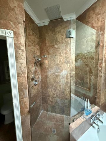 222 E Tall Oaks Circle, Palm Beach Gardens, FL 33410