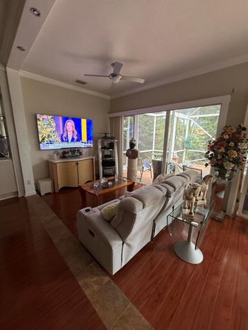 222 E Tall Oaks Circle, Palm Beach Gardens, FL 33410