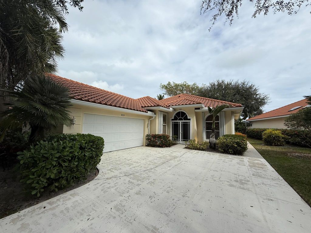 222 E Tall Oaks Circle, Palm Beach Gardens, FL 33410