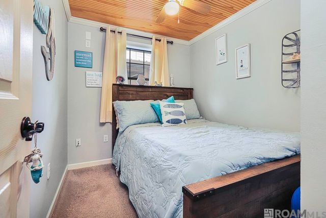 22460 Chinquapin Ave, Maurepas, LA 70449