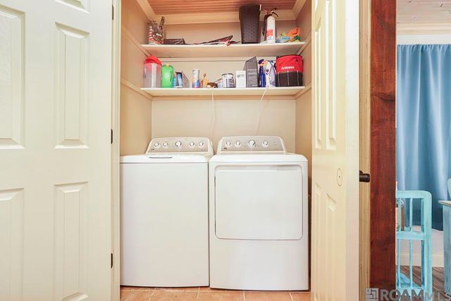 22460 Chinquapin Ave, Maurepas, LA 70449