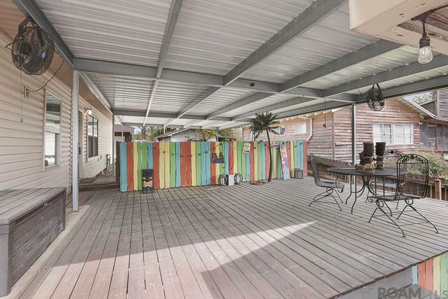 22460 Chinquapin Ave, Maurepas, LA 70449