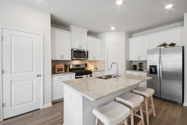 6386 Apalachee Way SE, Smyrna, GA 30126