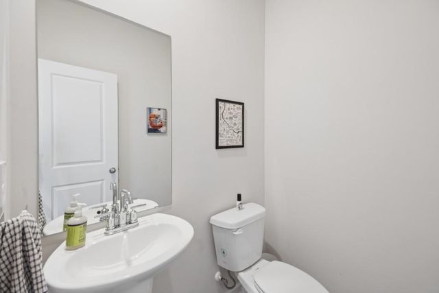 6386 Apalachee Way SE, Smyrna, GA 30126