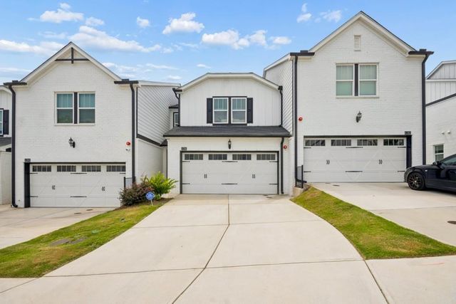 6386 Apalachee Way SE, Smyrna, GA 30126