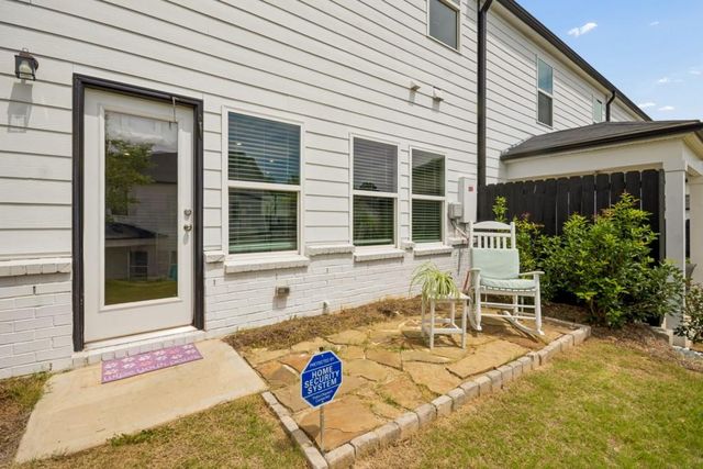 6386 Apalachee Way SE, Smyrna, GA 30126