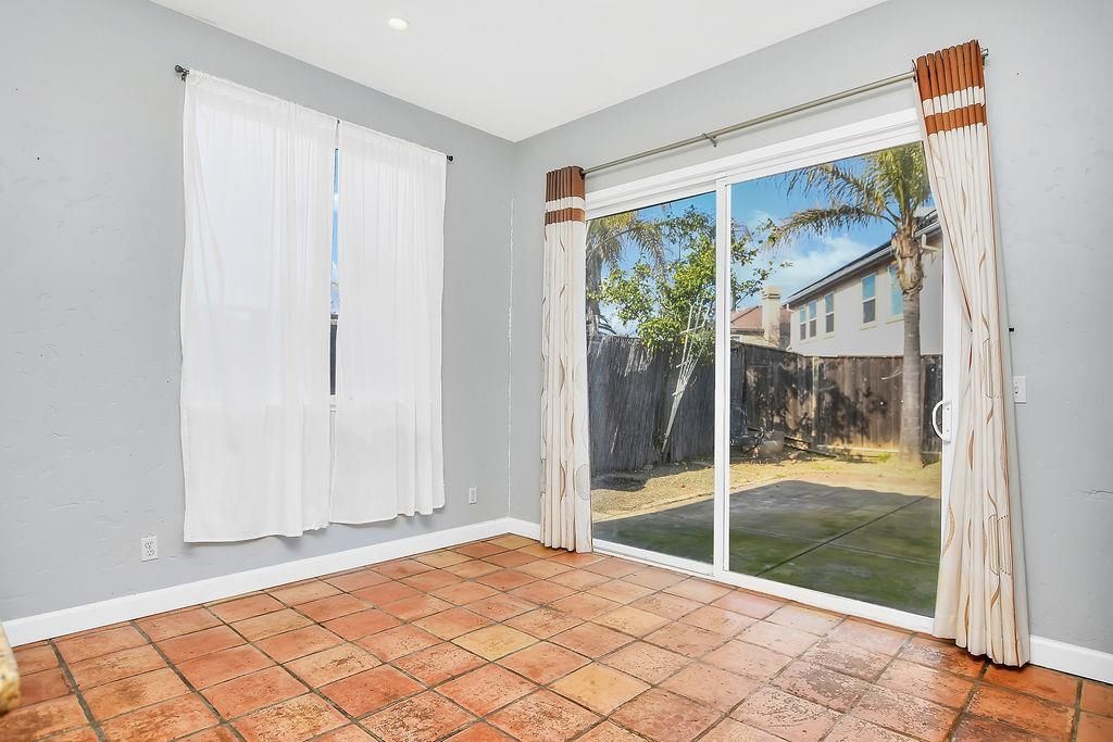 Image 13 of property listing at 2487 Stanford Way, Antioch, CA 94531