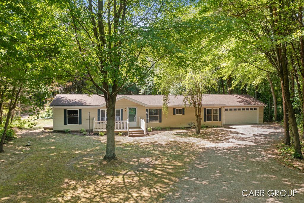 10624 Osborn Street, Robinson Twp, MI 49417