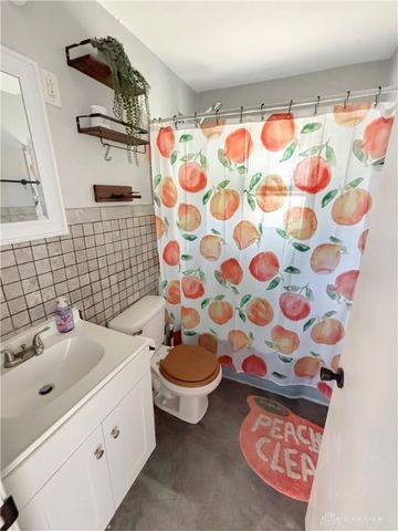 1709 Oxford State Road, Middletown, OH 45044