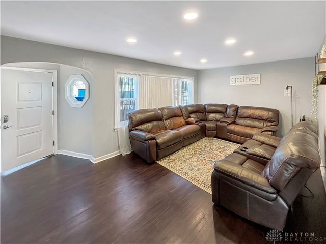 1709 Oxford State Road, Middletown, OH 45044