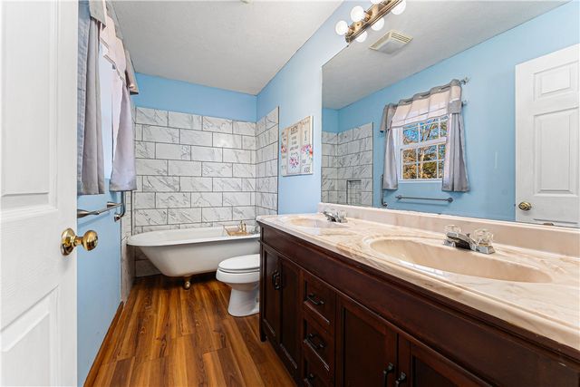 281 Cherokee Drive, Fair Play, SC 29643