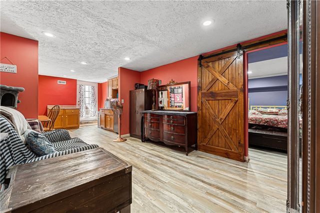 281 Cherokee Drive, Fair Play, SC 29643