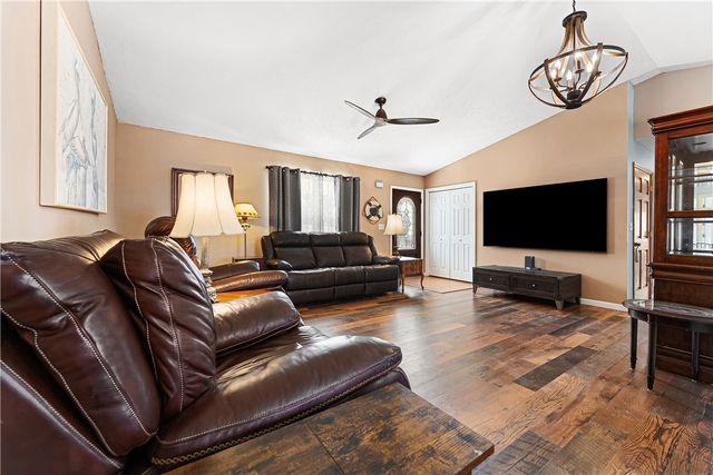 281 Cherokee Drive, Fair Play, SC 29643