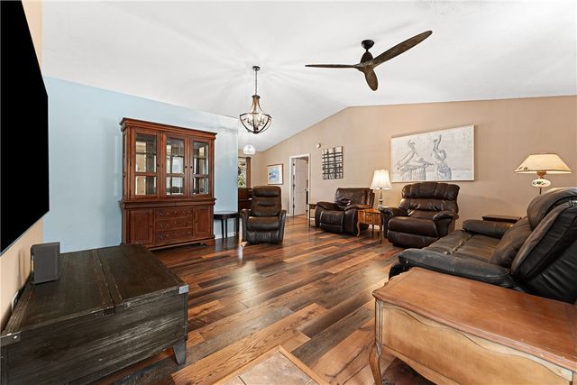 281 Cherokee Drive, Fair Play, SC 29643