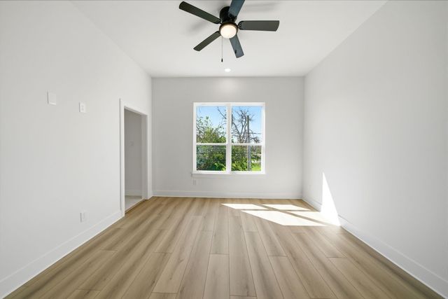 208 B E 31st Street, Houston, TX 77018