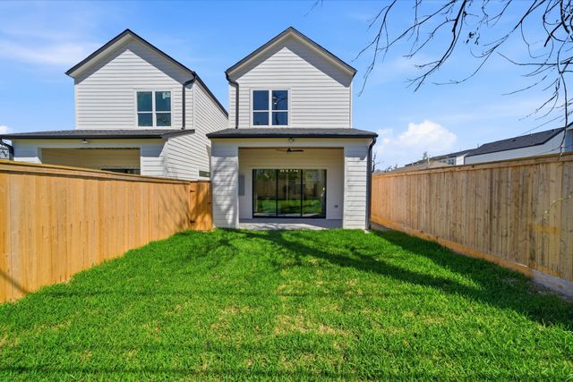 208 B E 31st Street, Houston, TX 77018