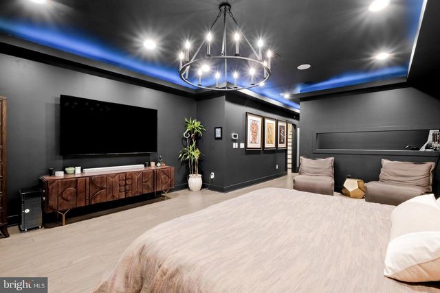 1121 EARL ST, Philadelphia, PA 19125