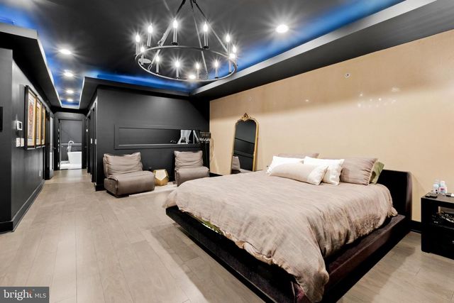 1121 EARL ST, Philadelphia, PA 19125