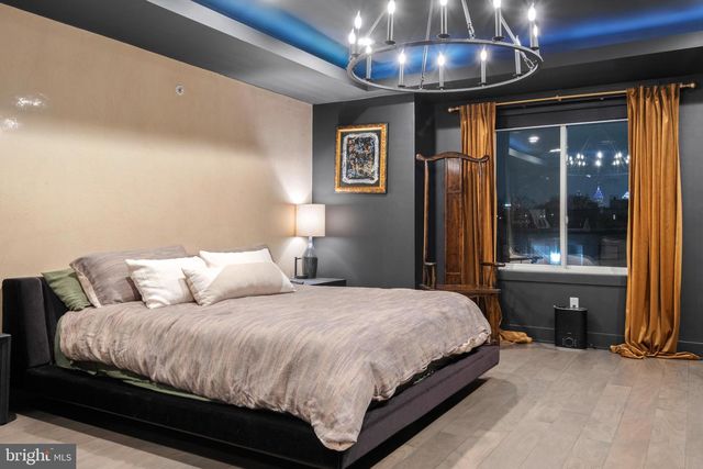 1121 EARL ST, Philadelphia, PA 19125