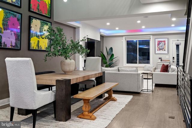 1121 EARL ST, Philadelphia, PA 19125