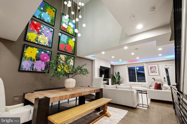 1121 EARL ST, Philadelphia, PA 19125