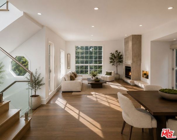 6467 Deep Dell Place, Los Angeles, CA 90068