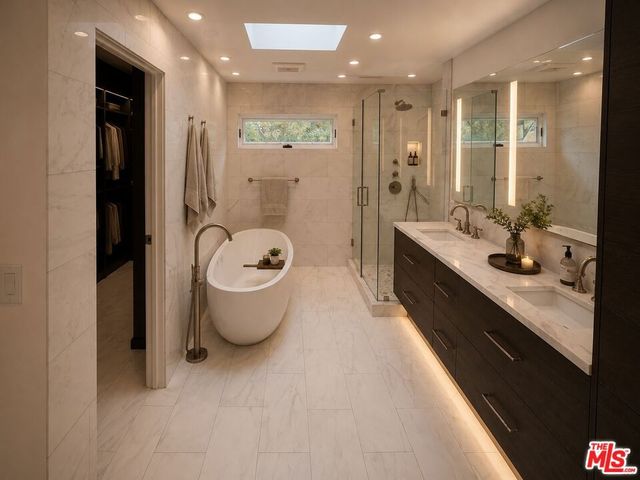 6467 Deep Dell Place, Los Angeles, CA 90068