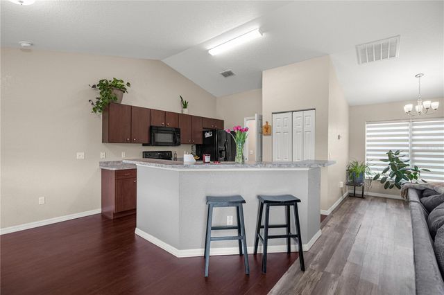 6 LAUREL PASS COURT, Ocala, FL 34480