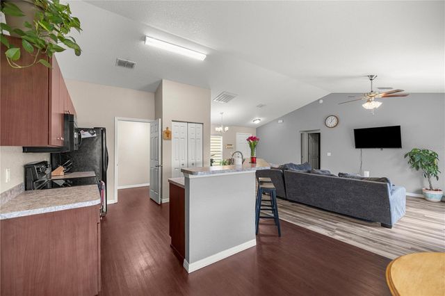 6 LAUREL PASS COURT, Ocala, FL 34480