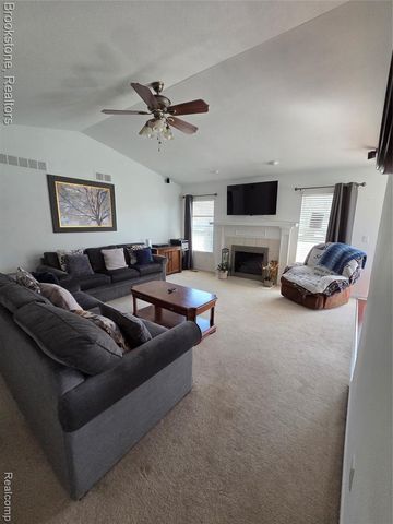 32010 N Oakcrest Drive, Chesterfield, MI 48047