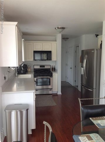 32010 N Oakcrest Drive, Chesterfield, MI 48047