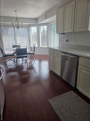 32010 N Oakcrest Drive, Chesterfield, MI 48047
