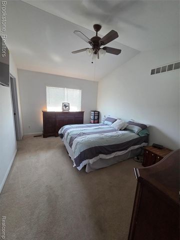 32010 N Oakcrest Drive, Chesterfield, MI 48047