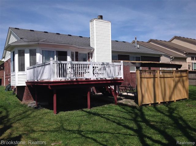32010 N Oakcrest Drive, Chesterfield, MI 48047