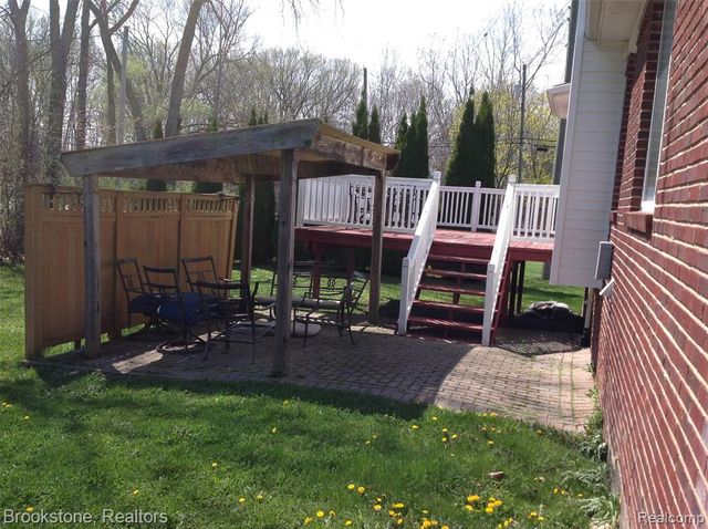 32010 N Oakcrest Drive, Chesterfield, MI 48047