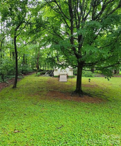 3745 Windhaven Drive NW, Conover, NC 28613