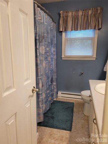 3745 Windhaven Drive NW, Conover, NC 28613