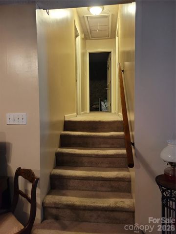 3745 Windhaven Drive NW, Conover, NC 28613