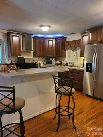3745 Windhaven Drive NW, Conover, NC 28613