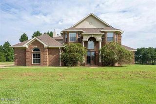 113 Levon Owens Road, Raymond, MS 39154