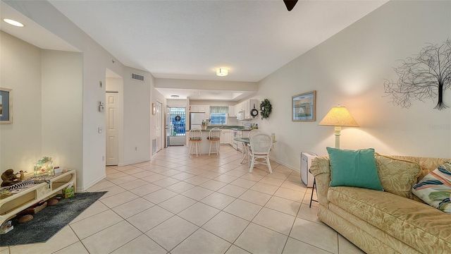 4205 CASTLEBRIDGE LANE 1112, Sarasota, FL 34238