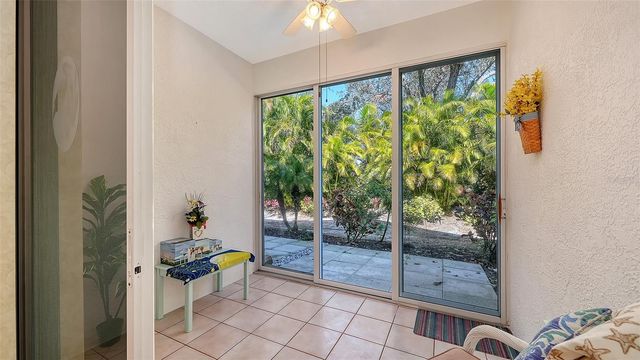 4205 CASTLEBRIDGE LANE 1112, Sarasota, FL 34238