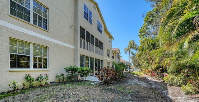 4205 CASTLEBRIDGE LANE 1112, Sarasota, FL 34238