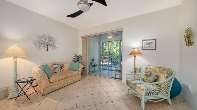4205 CASTLEBRIDGE LANE 1112, Sarasota, FL 34238