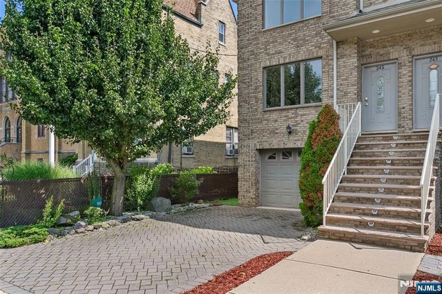 245 Knox Avenue, Cliffside Park, NJ 07010