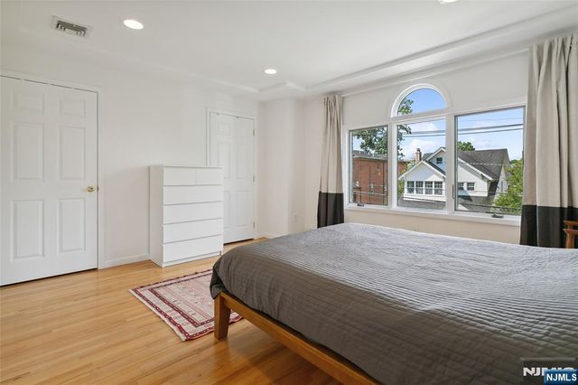 245 Knox Avenue, Cliffside Park, NJ 07010
